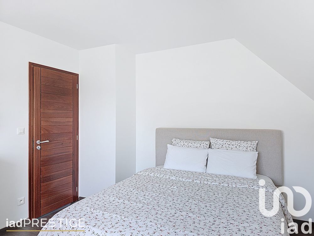 � vendre  Maison Saint-Jacques-sur-Darn�tal (76160)