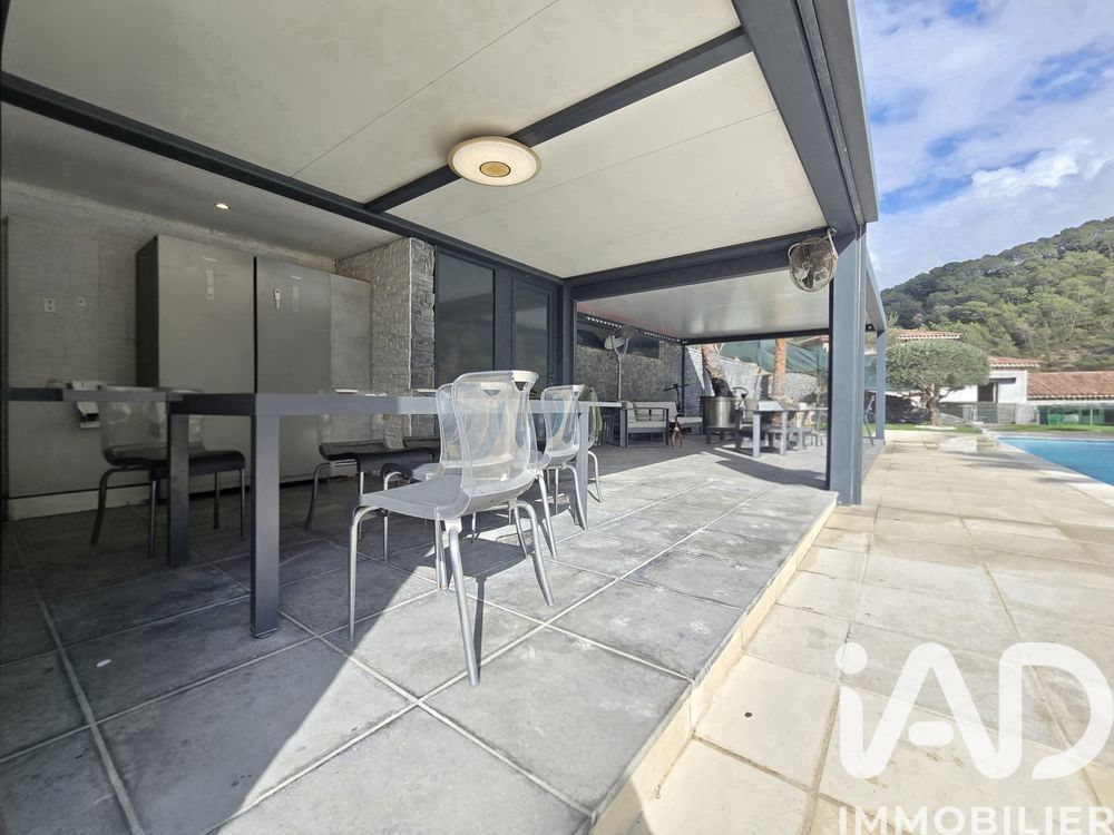 � vendre  Villa Contes (06390)