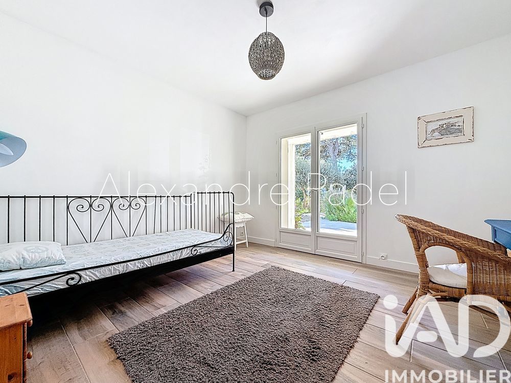 � vendre  Maison Carqueiranne (83320)