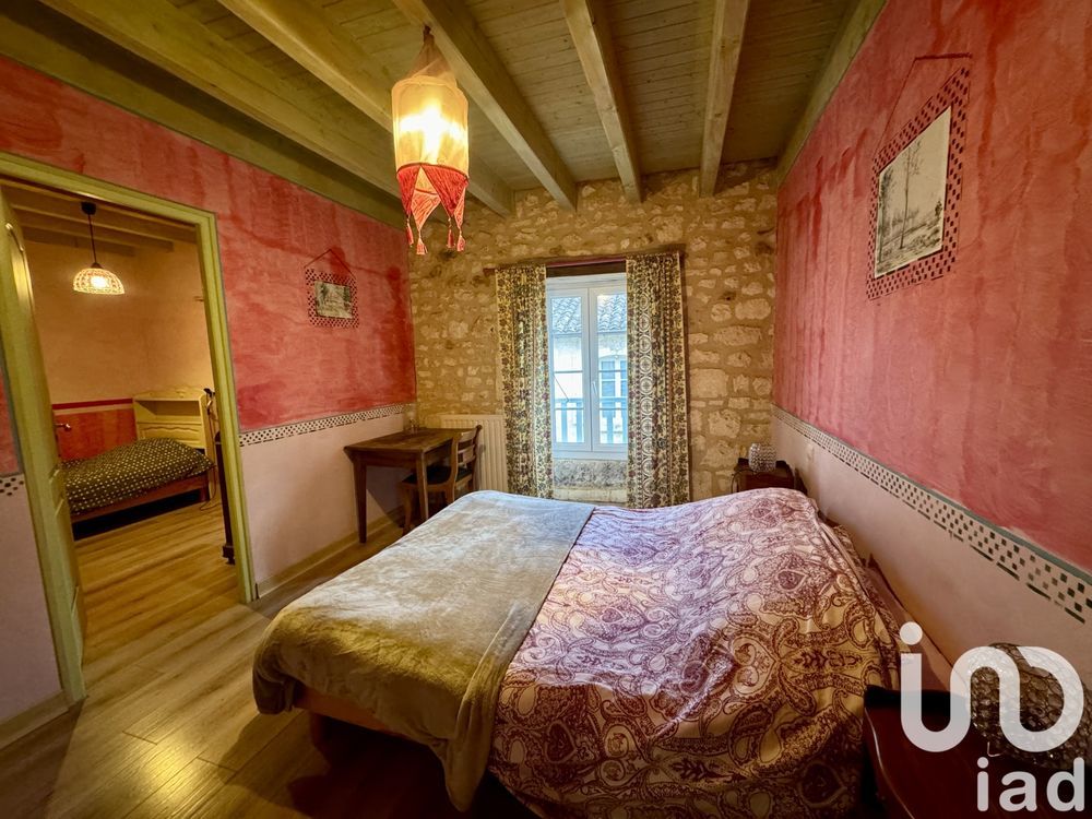 � vendre  Maison Charras (16380)