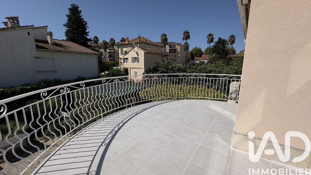 � vendre  Maison Hy�res (83400)