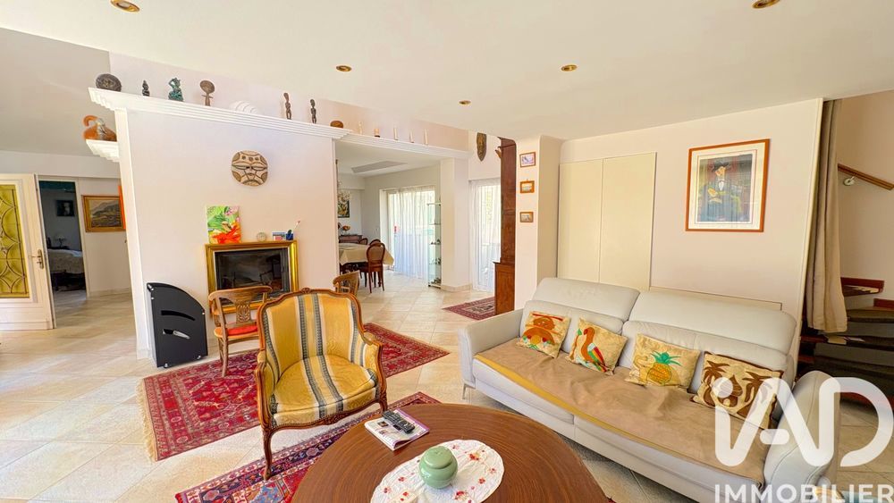 � vendre  Maison Saint-Rapha�l (83700)