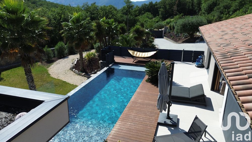 � vendre  Maison Les Tourrettes (26740)