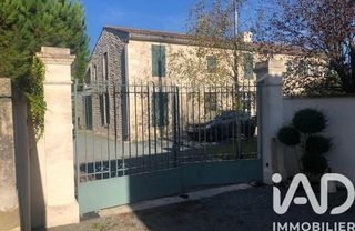  Maison � vendre 15 + pi�ces 305 m�