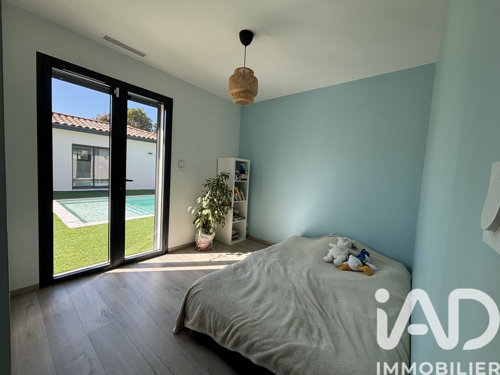 � vendre  Villa Nimes (30900)