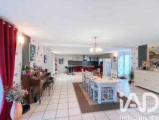  Maison � vendre 9 pi�ces 313 m�