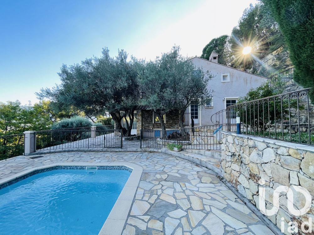 � vendre  Maison Le Revest-les-Eaux (83200)