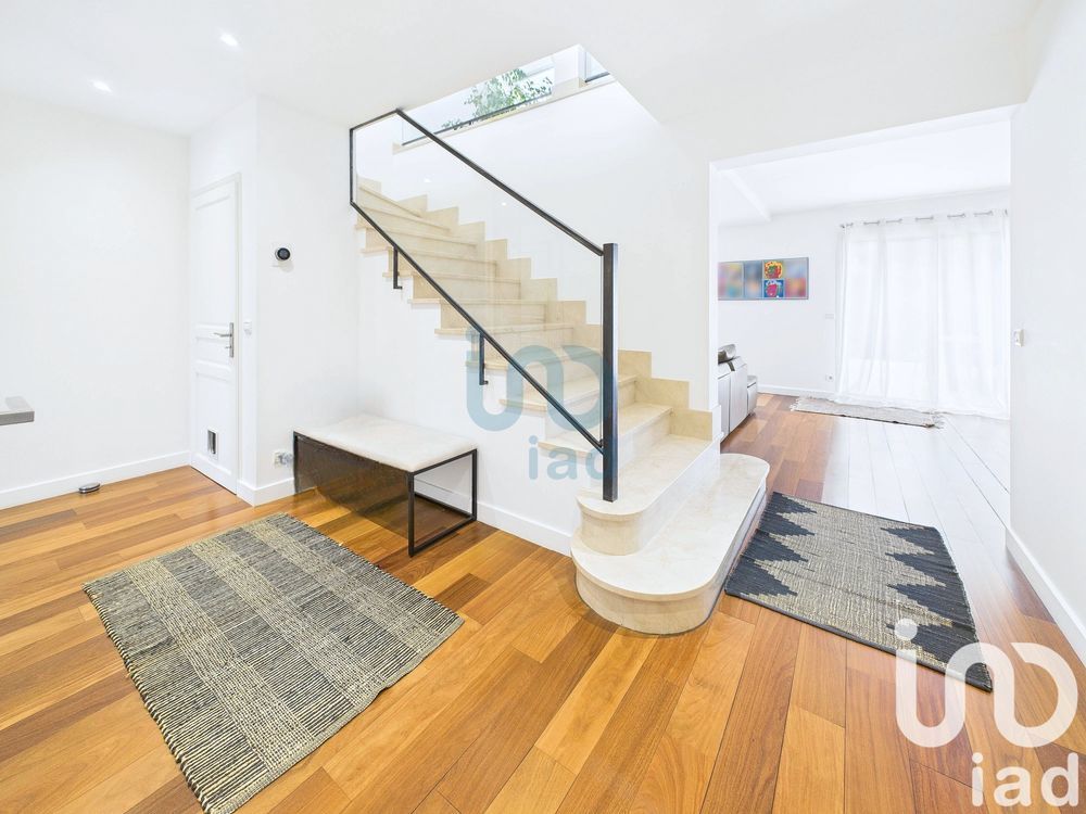 � vendre  Villa Sainte-Genevi�ve-des-Bois (91700)