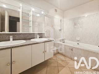  Appartement � vendre 3 pi�ces 77 m�