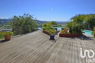  Villa � vendre 8 pi�ces 300 m�