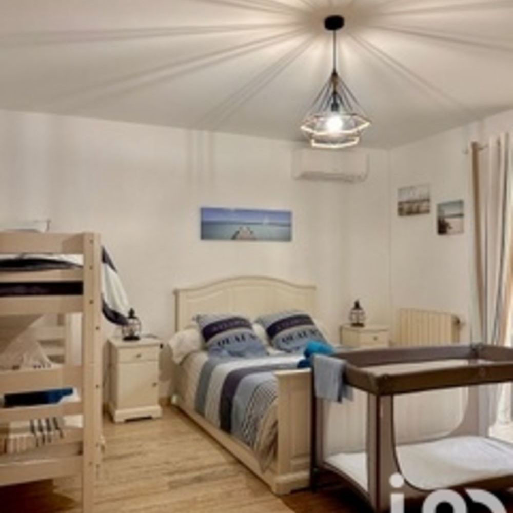 � vendre  Villa Hy�res (83400)