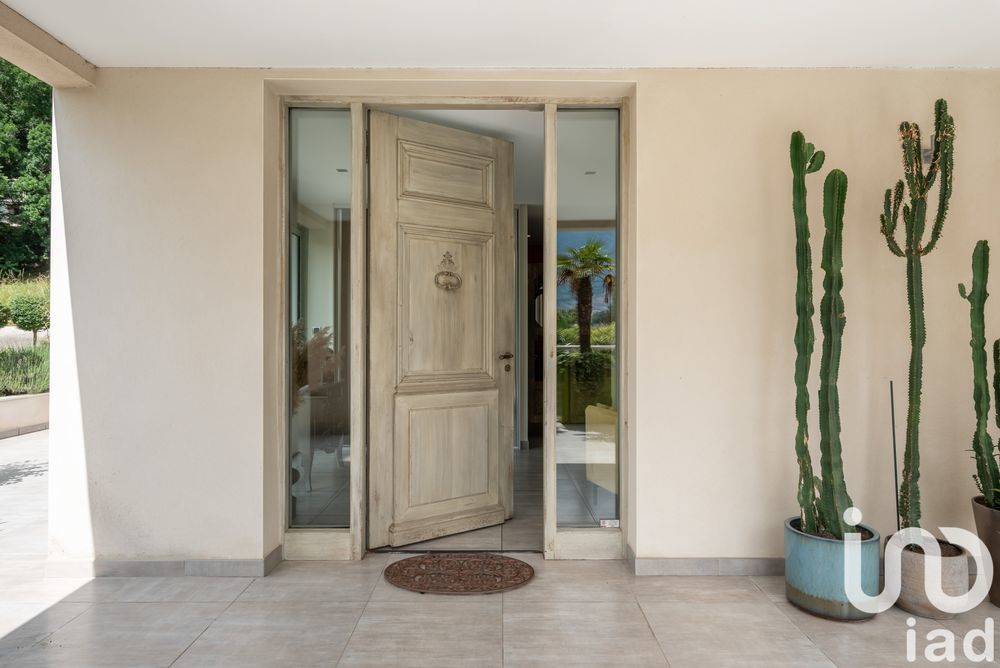 � vendre  Villa Fontanil-Cornillon (38120)