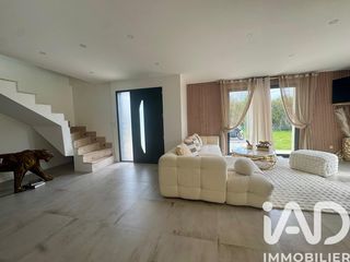  Maison � vendre 7 pi�ces 215 m�