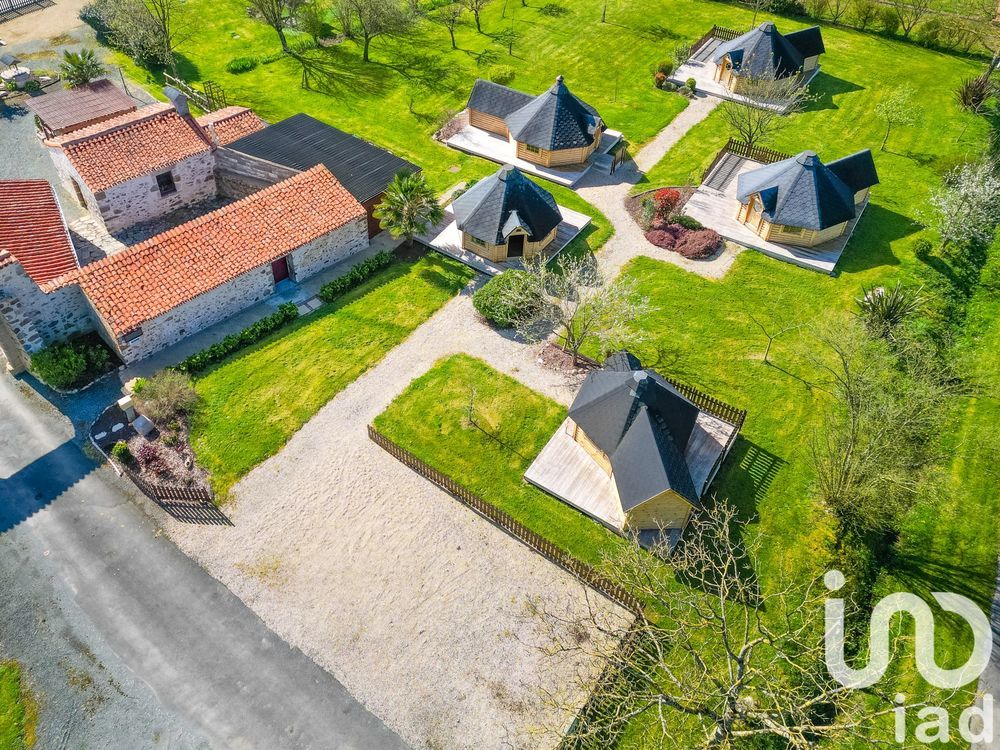 � vendre  Maison Les Herbiers (85500)