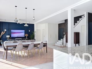  Maison � vendre 9 pi�ces 320 m�