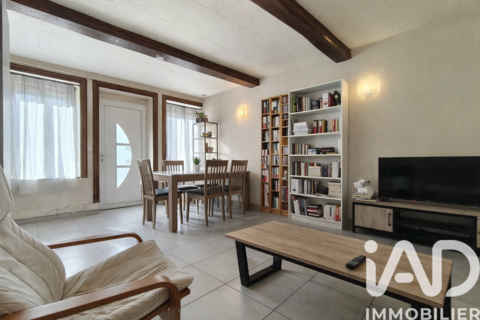   Vente Maison de village 5 pi�ces Maison - 5 pi�ce(s) - 87 m�