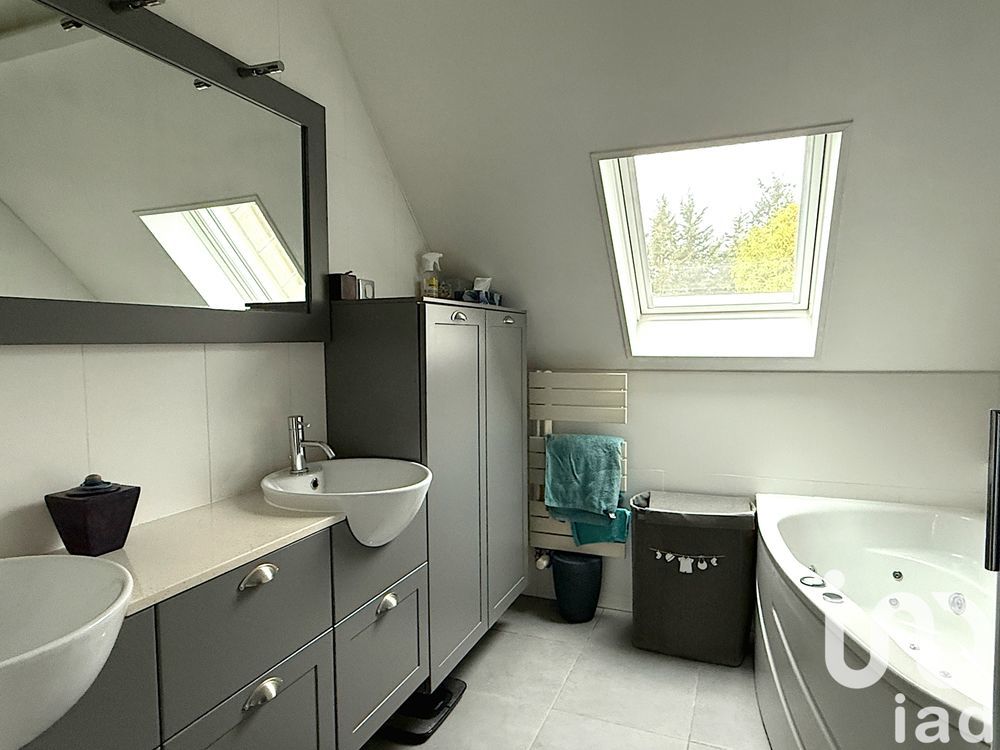 � vendre  Maison Montfort-l'Amaury (78490)