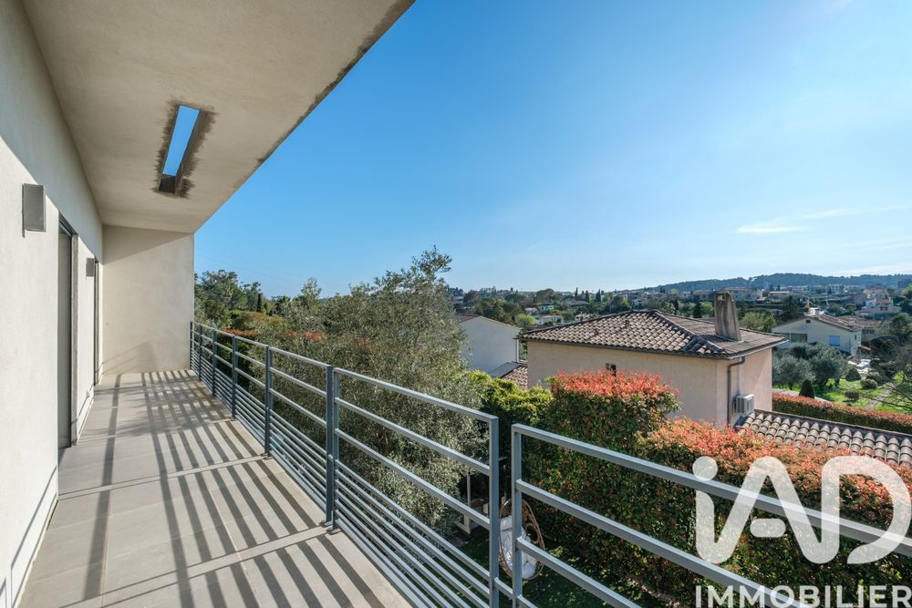 � vendre  Villa La Colle-sur-Loup (06480)