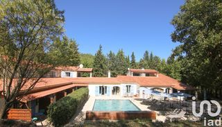  Maison � vendre 15 + pi�ces 675 m�