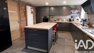  Maison � vendre 9 pi�ces 180 m�