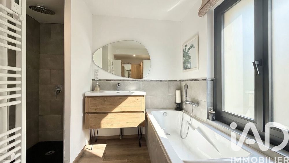 � vendre  Maison L'Isle-sur-la-Sorgue (84800)