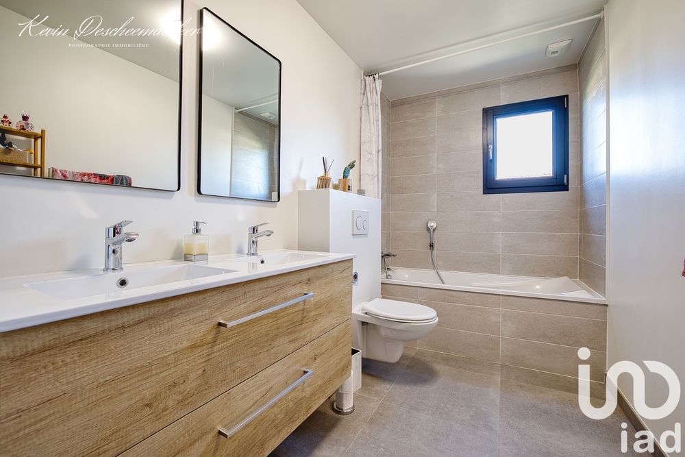 � vendre  Maison Divonne-les-Bains (01220)