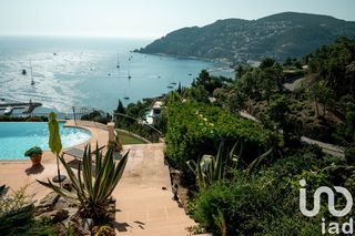  Maison � vendre 7 pi�ces 250 m�