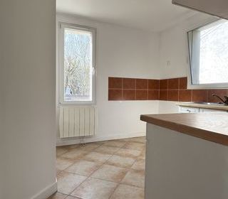  Maison � vendre 10 pi�ces 220 m�