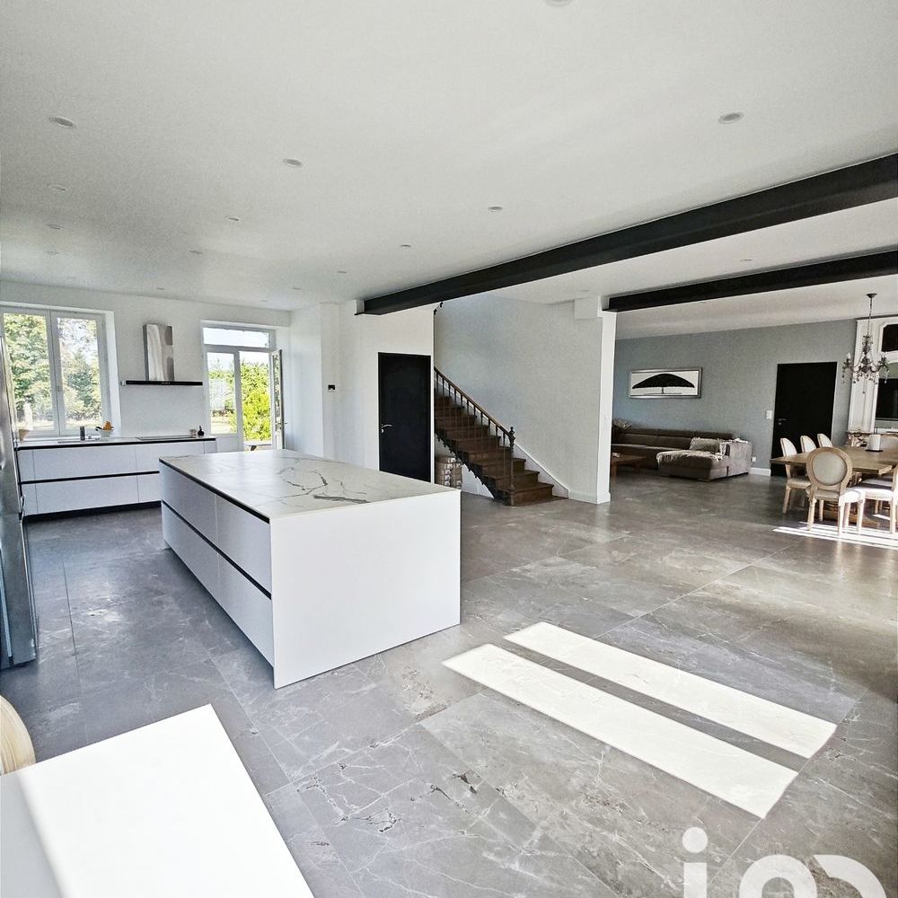 � vendre  Propri�t�/ch�teau Champs-sur-Yonne (89290)