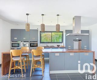  Maison � vendre 7 pi�ces 240 m�