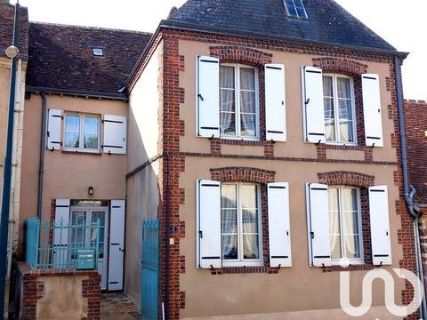   Vente Maison de village 5 pi�ces Maison - 5 pi�ce(s) - 106 m�