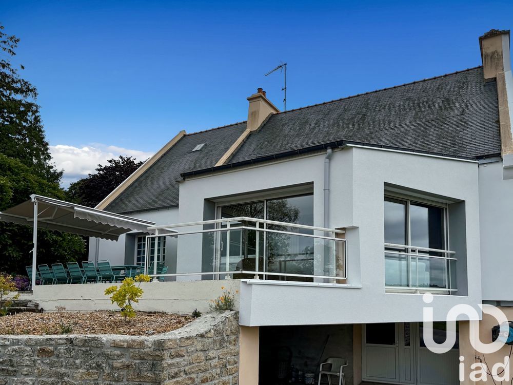 � vendre  Maison Saint-Hernin (29270)