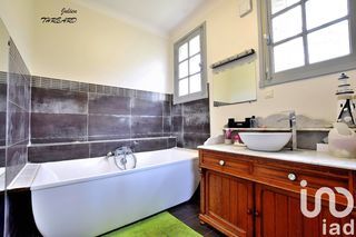  Maison � vendre 8 pi�ces 240 m�