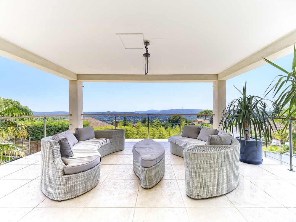 � vendre  Villa Ch�teauneuf-Grasse (06740)