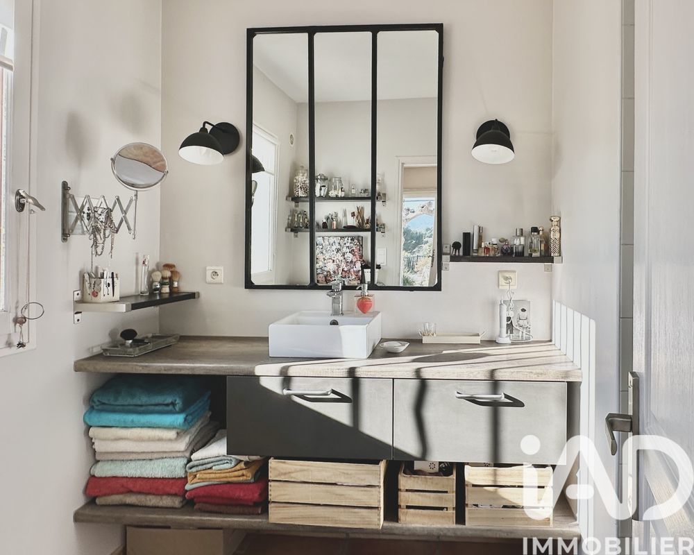 � vendre  Maison La Cadi�re-d'Azur (83740)