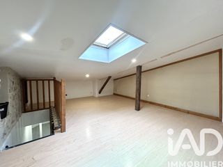  Immeuble � vendre 74 m�