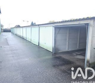  Immeuble � vendre 1240 m�