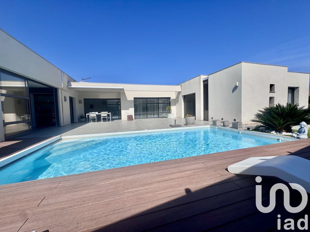 � vendre  Villa Corneilla-la-Rivi�re (66550)