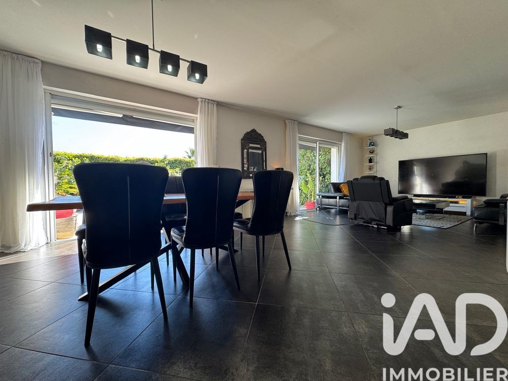 � vendre  Villa Antibes (06600)