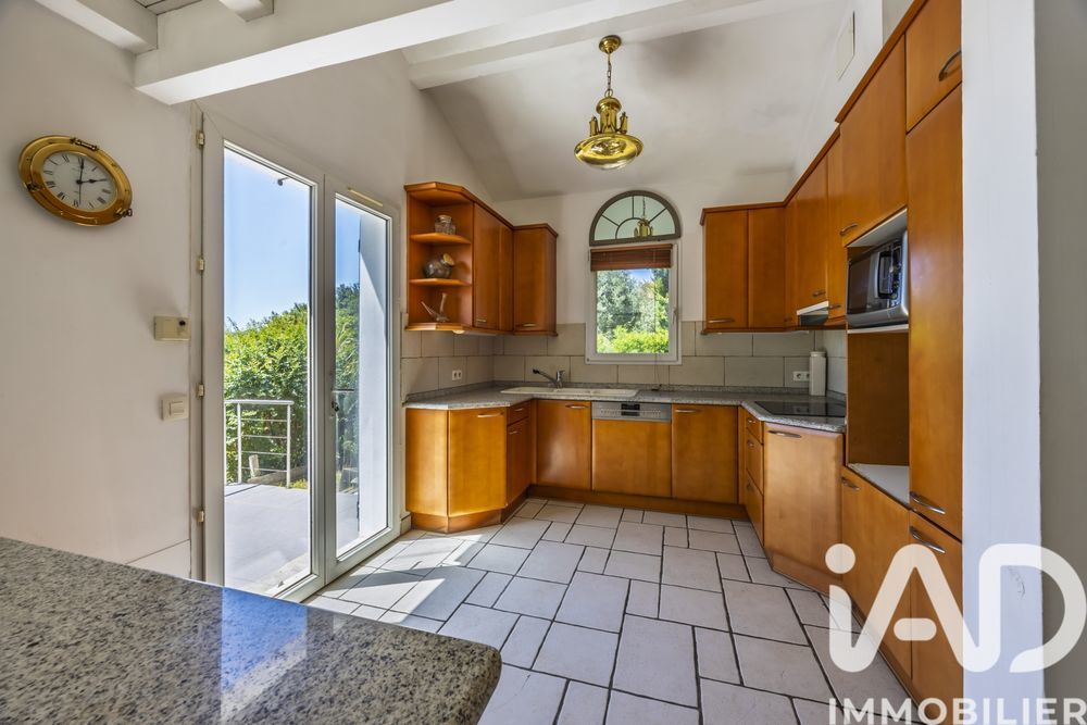 � vendre  Maison Bassussarry (64200)