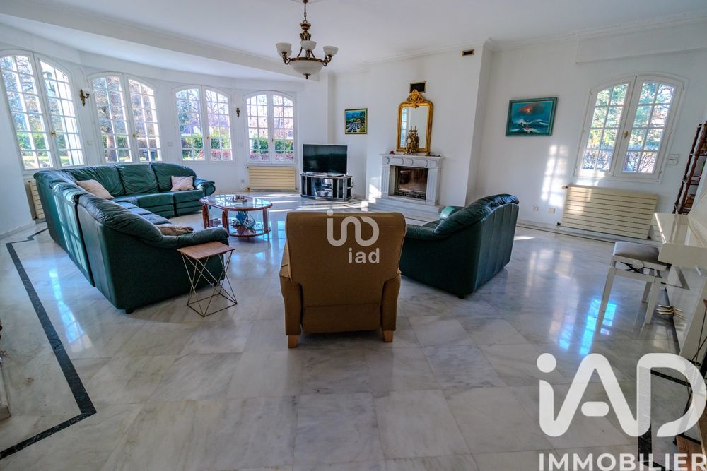 � vendre  Villa Lamorlaye (60260)