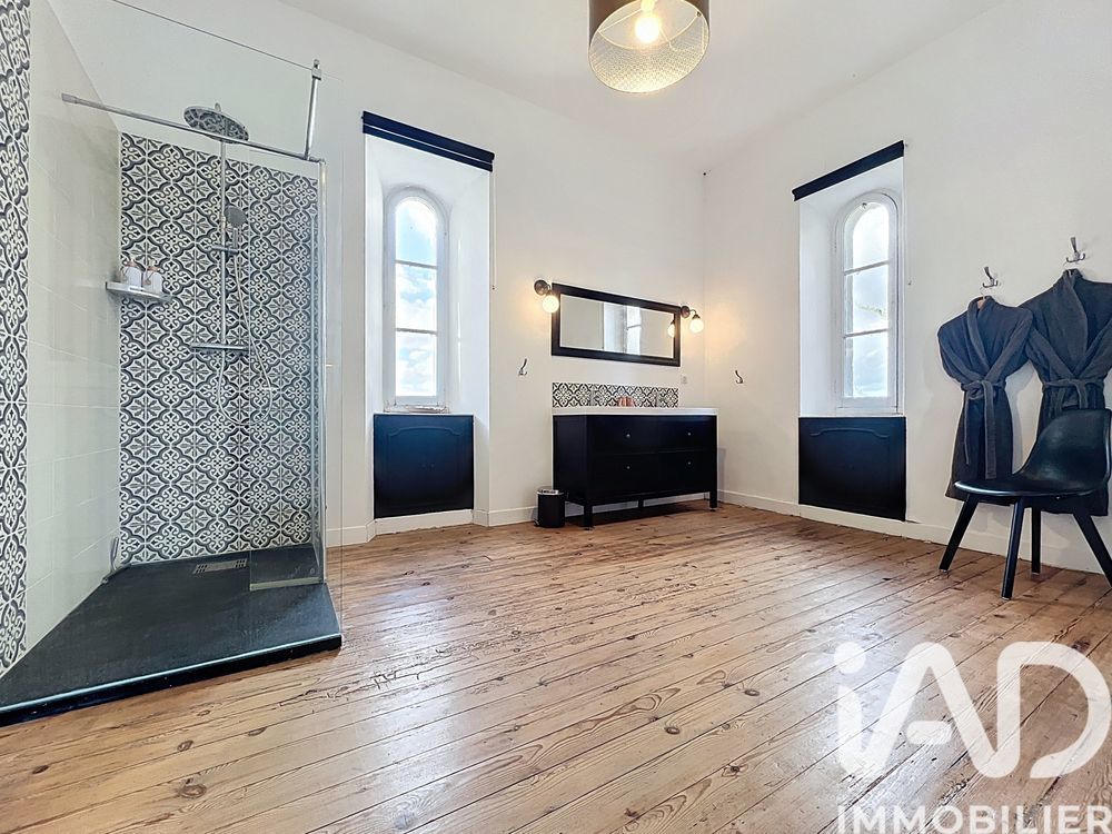 � vendre  Propri�t�/ch�teau Villenave-de-Rions (33550)