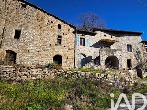   Vente Maison de village 6 pi�ces Maison - 6 pi�ce(s) - 132 m�