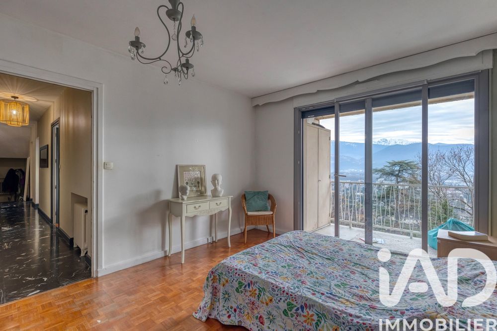 � vendre  Maison Corenc (38700)