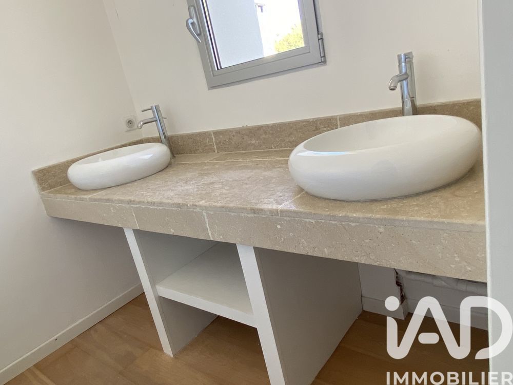 � vendre  Villa N�mes (30000)