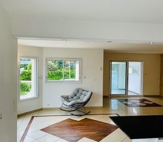  Villa � vendre 6 pi�ces 142 m�