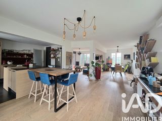  Maison � vendre 8 pi�ces 210 m�