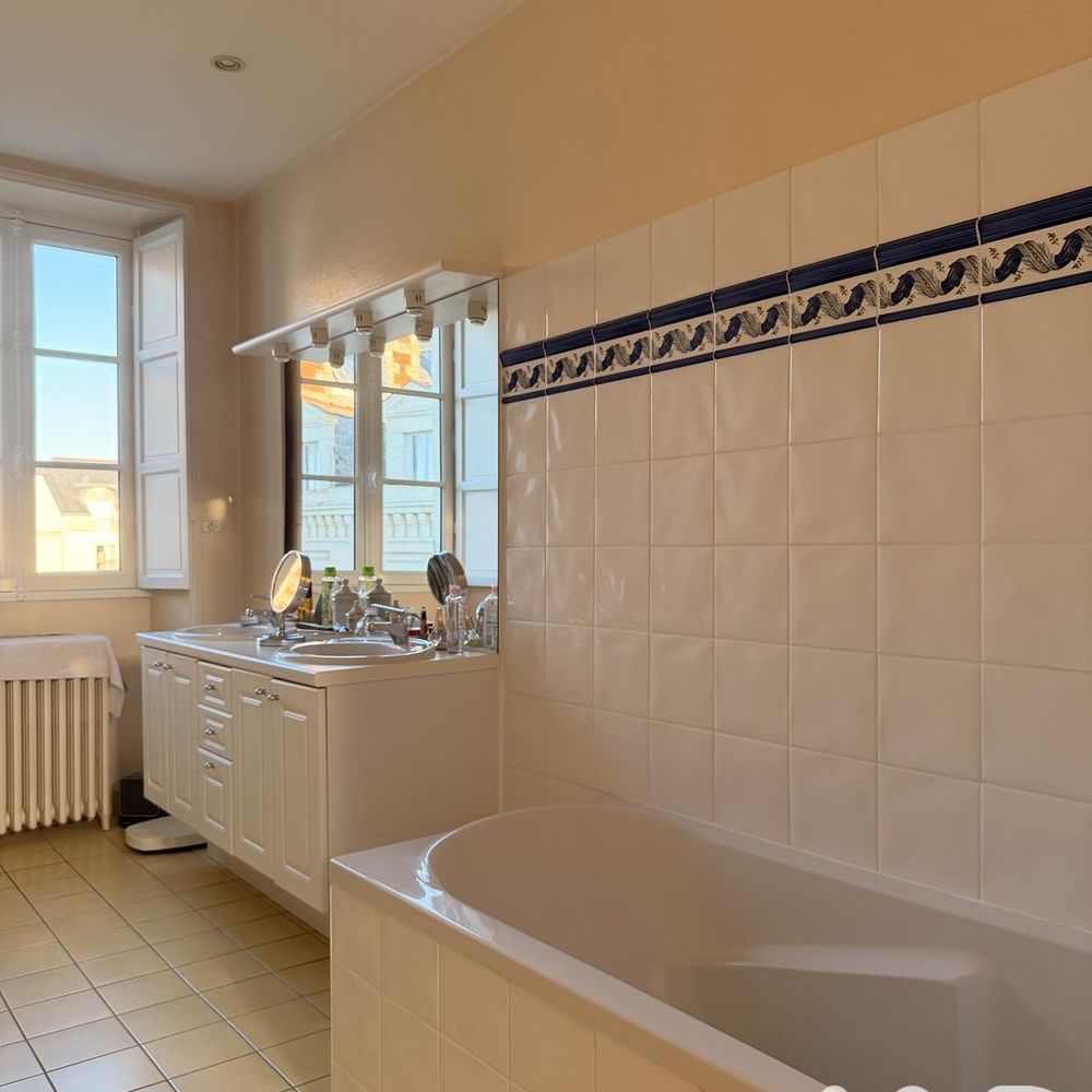 � vendre  Maison Angers (49100)