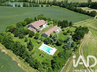  Maison � vendre 10 pi�ces 396 m�