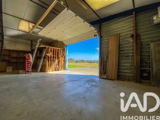  Immeuble � vendre 679 m�